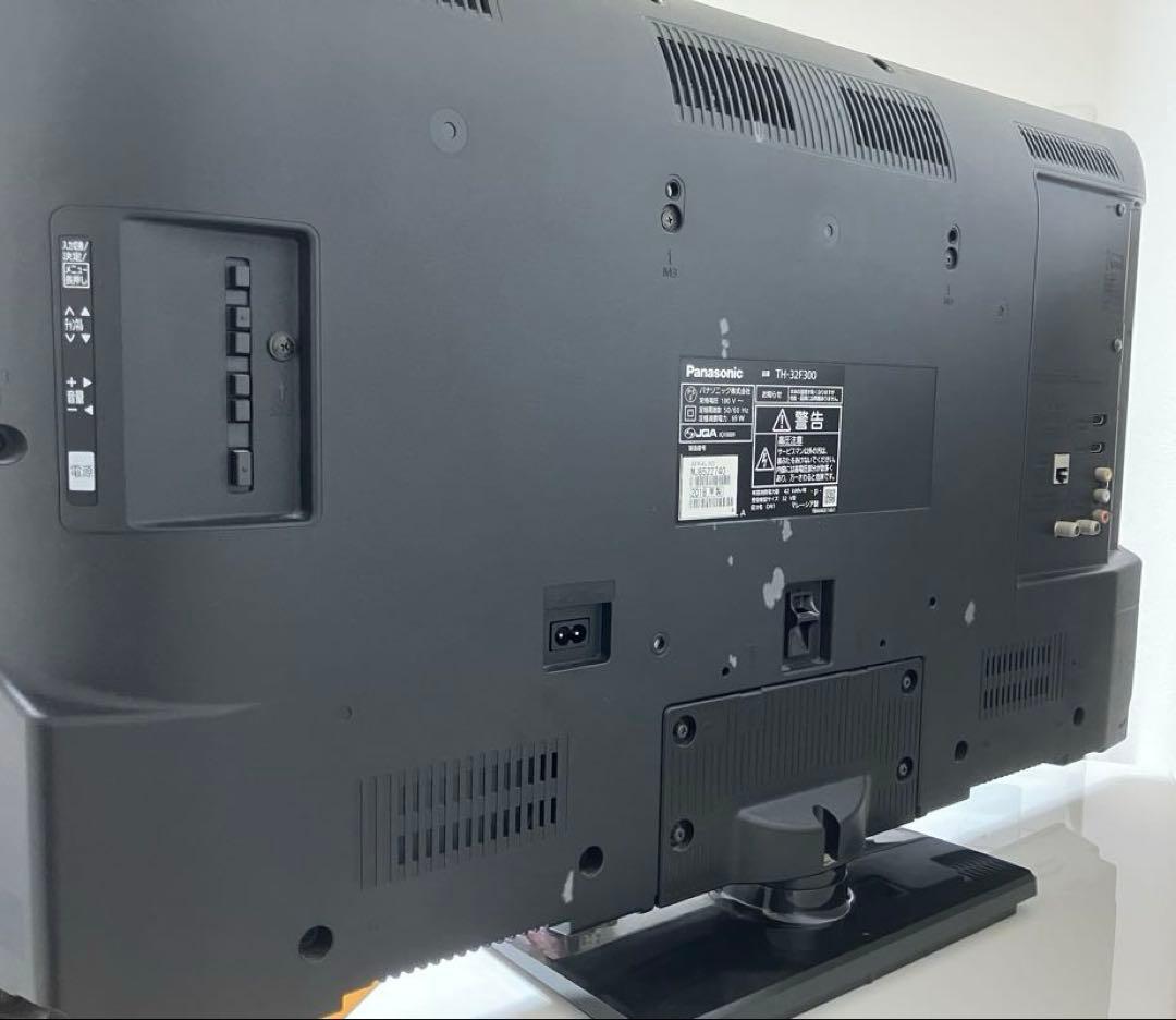 Panasonic TH-32F300 32インチテレビ 2018年