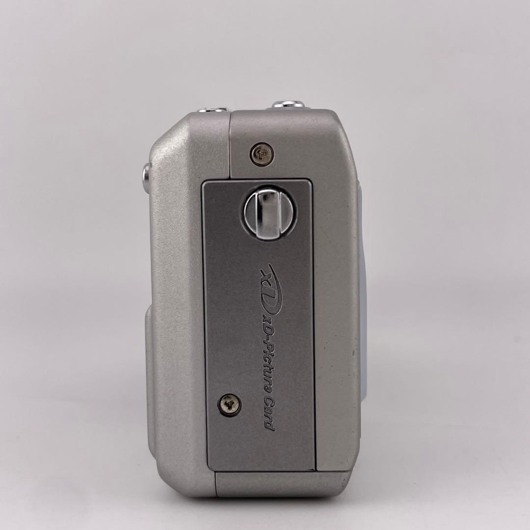 実写良⭕️美品【動作確認済み】富士フィルム FinePix F700 デジカメ