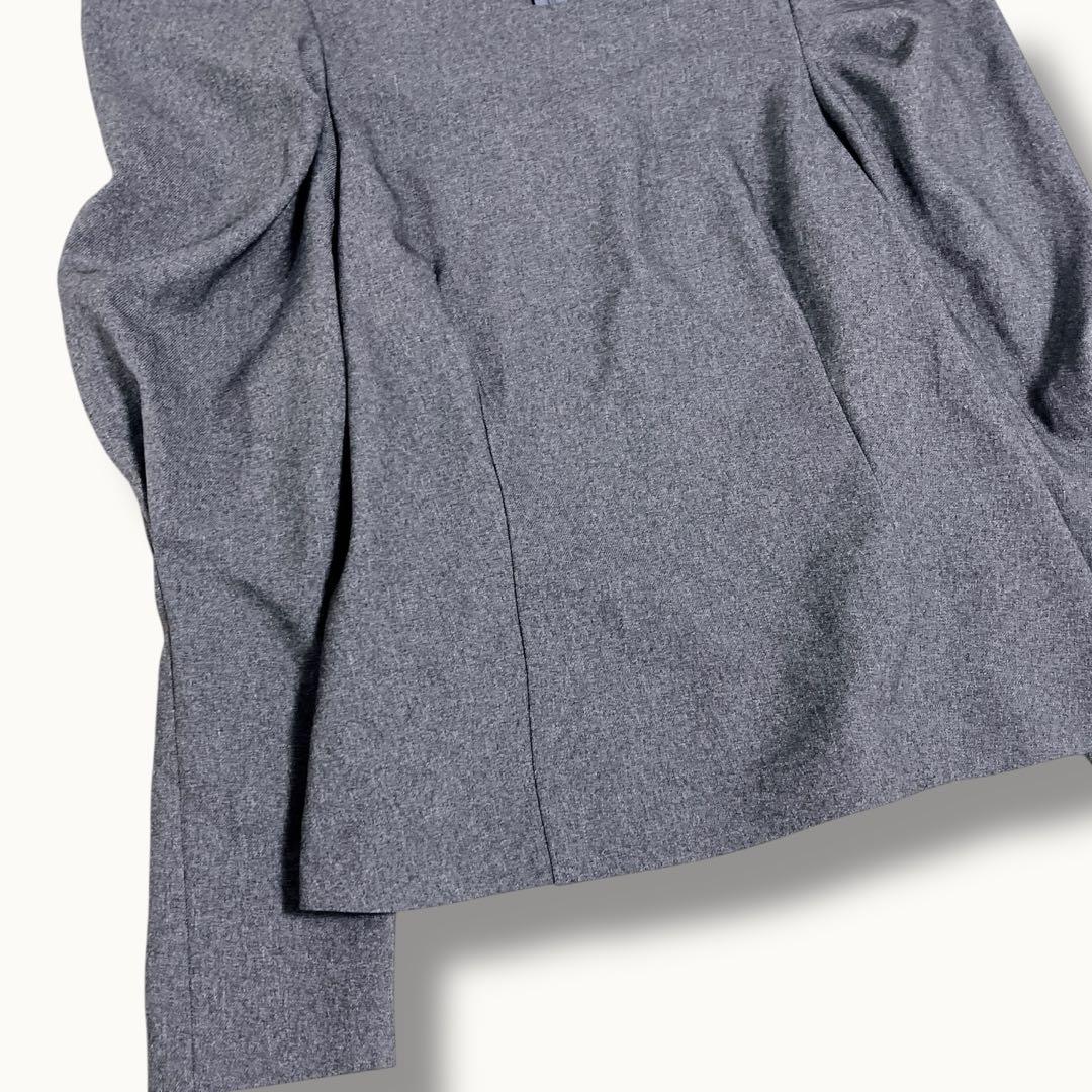 【専用】とんがりトップス　グレー　パフスリーブ　長袖 サイズ2