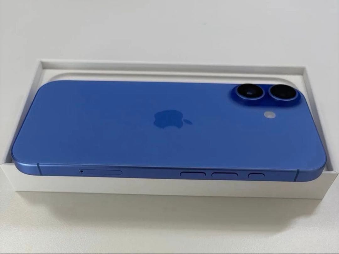 iPhone16 128GB ウルトラマリン　美品