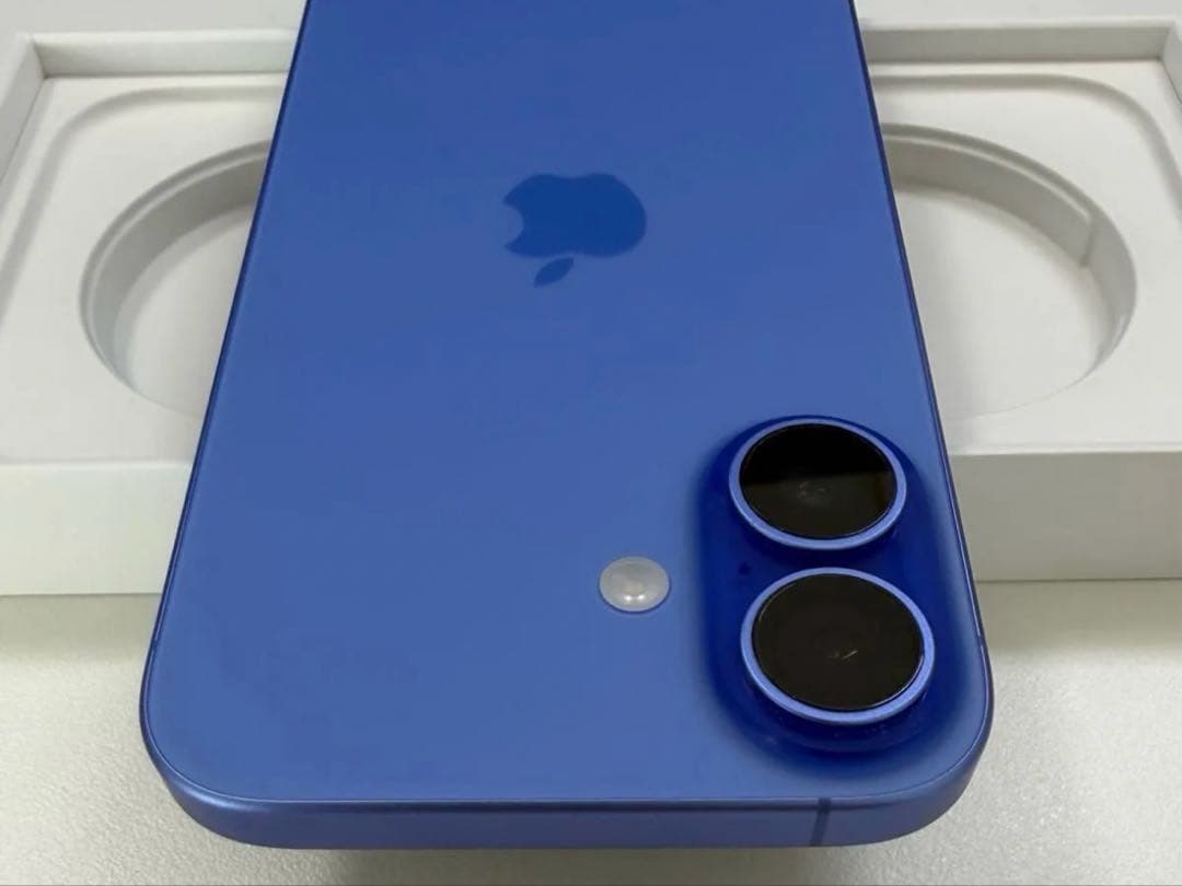 iPhone16 128GB ウルトラマリン　美品