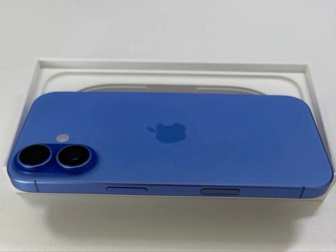 iPhone16 128GB ウルトラマリン　美品
