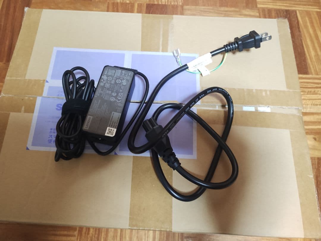 Lenovo IdeaPad Slim 350i Chromebook AC付