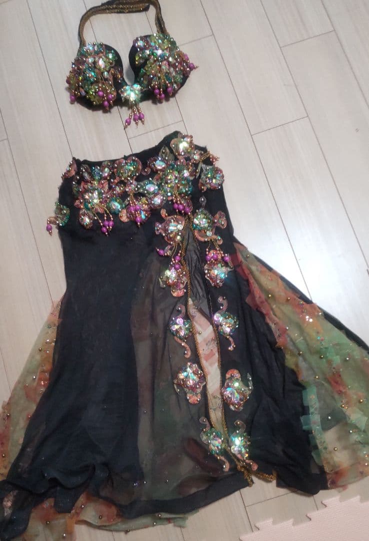 美品◯エジプト製 オリエンタル衣装 ベリーダンス