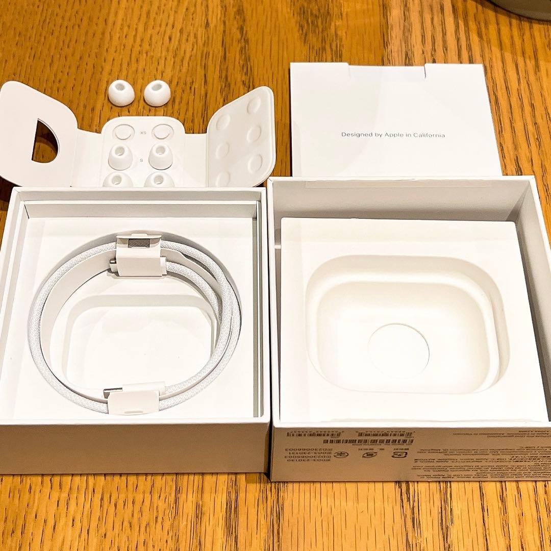 【右耳のみ】AirPods Pro2（USB-C）本体 ホワイト 充電ケース付き