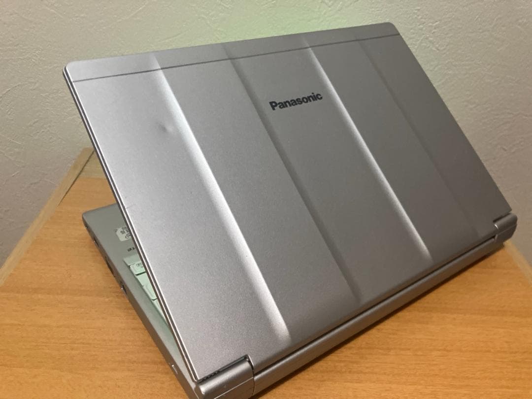 【バッテリー良好】メモリ16GB 第10世代 i5⭐️Panasonic