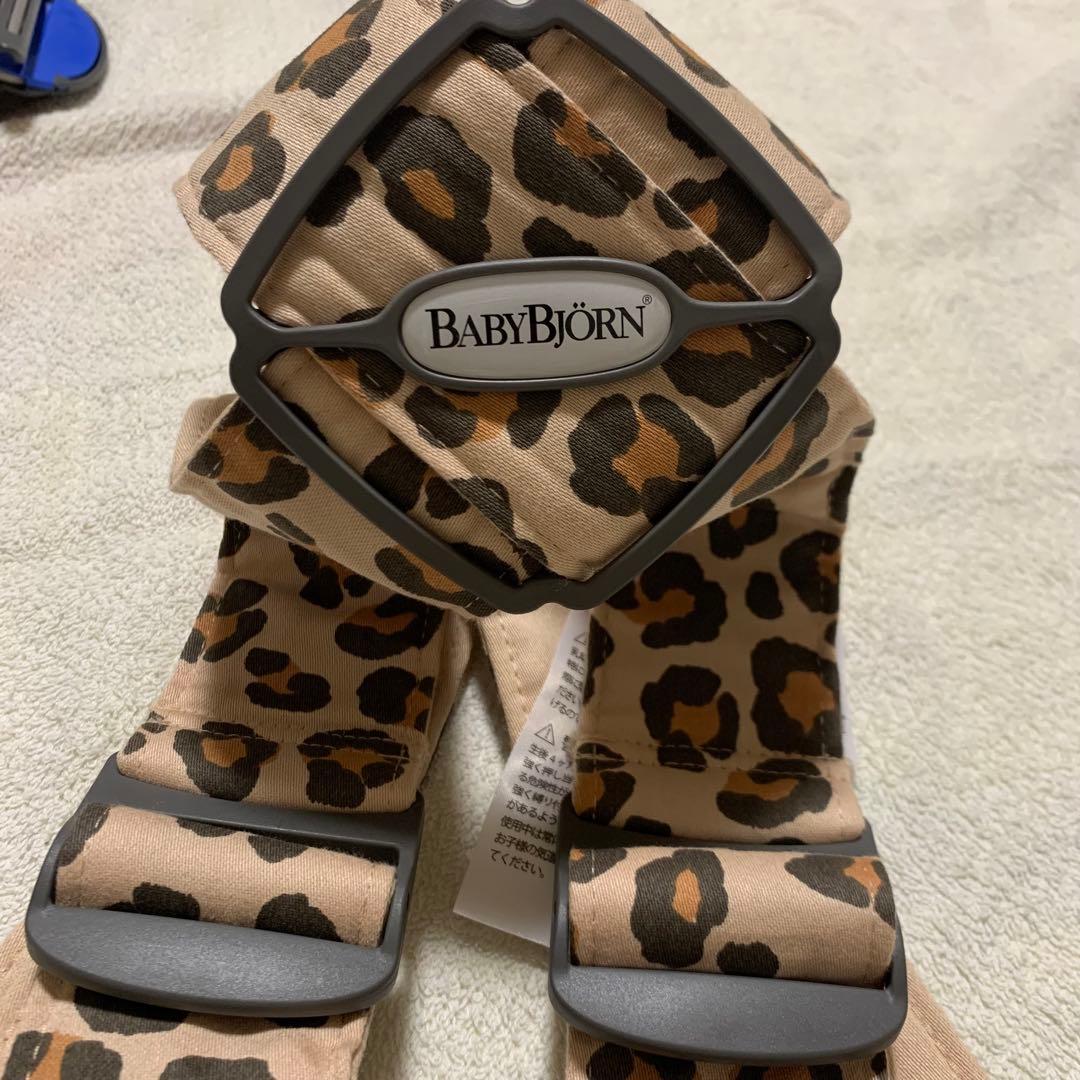 ベビービョルン　ベビーキャリア mini レオパード　ヒョウ柄　赤ちゃん