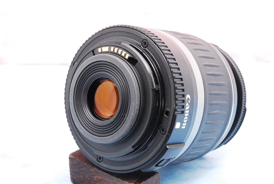 キャノン Kiss X7✨小型＆軽量で持ち運びラクラク✨一眼レフカメラ