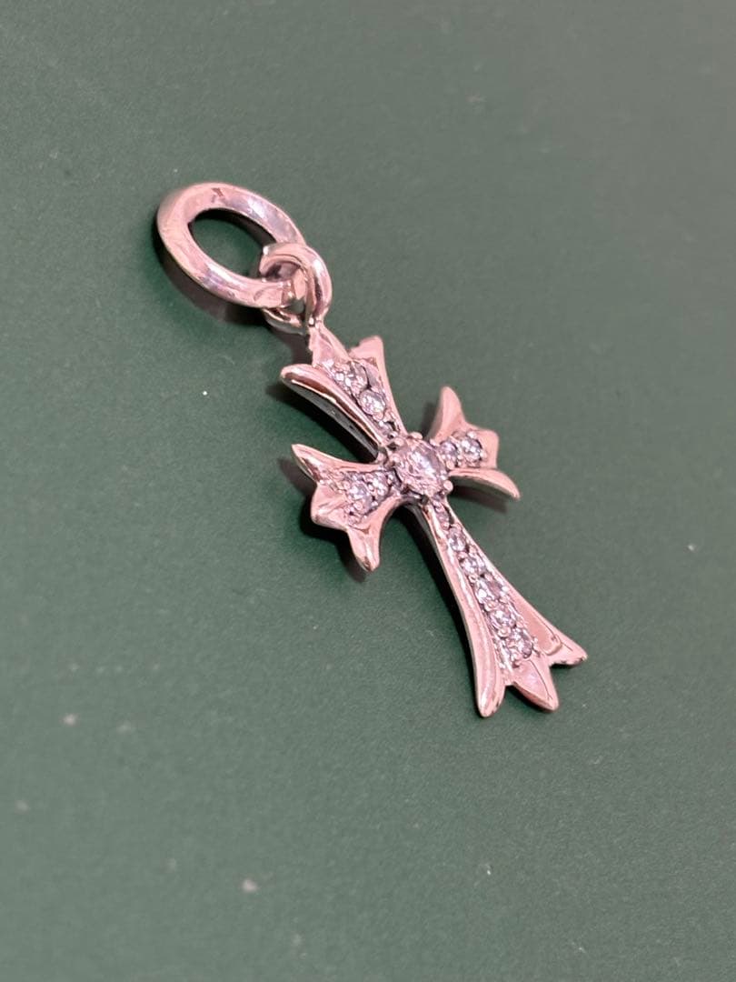 クロムハーツ　タイニークロス　チャーム　ジルコニアpave 新品加工
