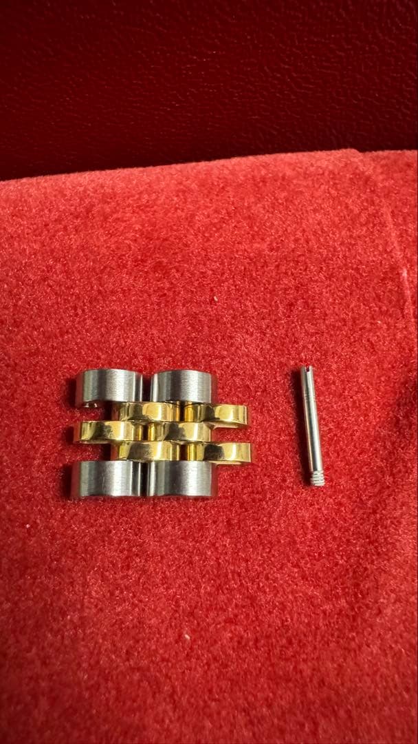 ロレックスレディースデイトジャストの新品外しのコマとケース