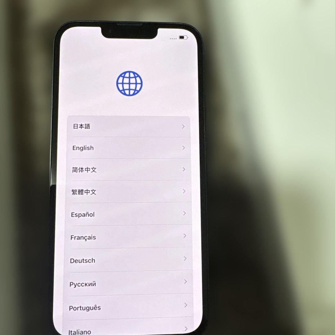 iPhone14 本体　カラー、ミッドナイト、ケースとミッキー携帯ケース付き