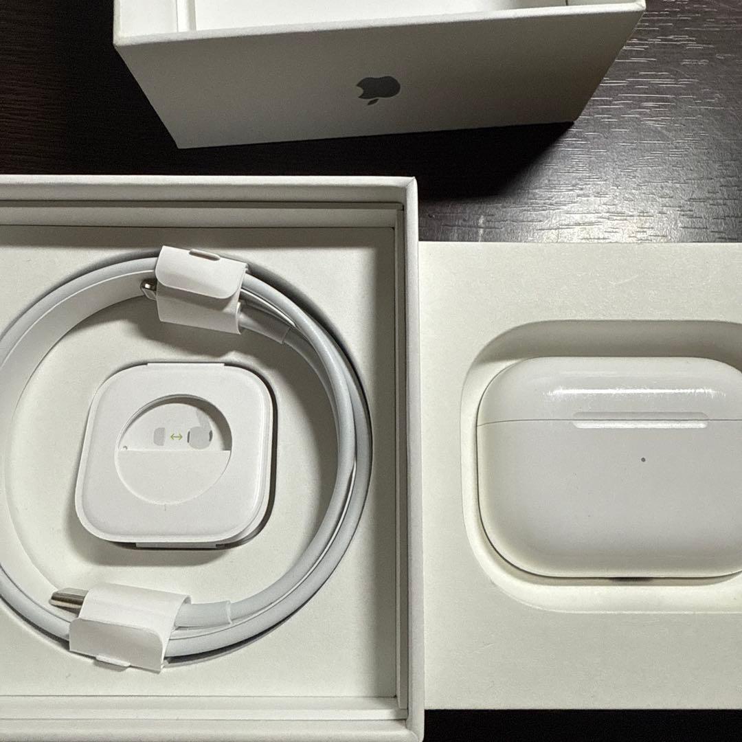 AirPods Pro ワイヤレス充電ケース付き