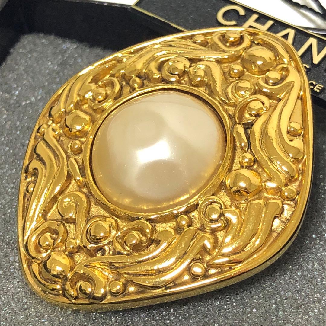 極美品　シャネル　ブローチ　イミテーションパール　カメリア　ゴールド　ビンテージ