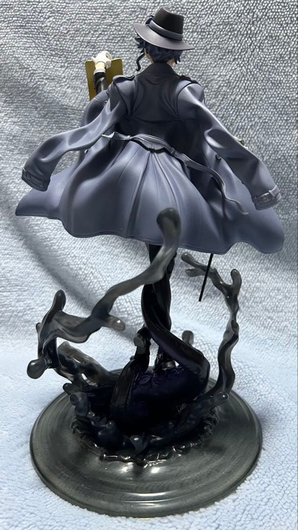 開封品 ツイステ アズール・アーシェングロット フィギュア