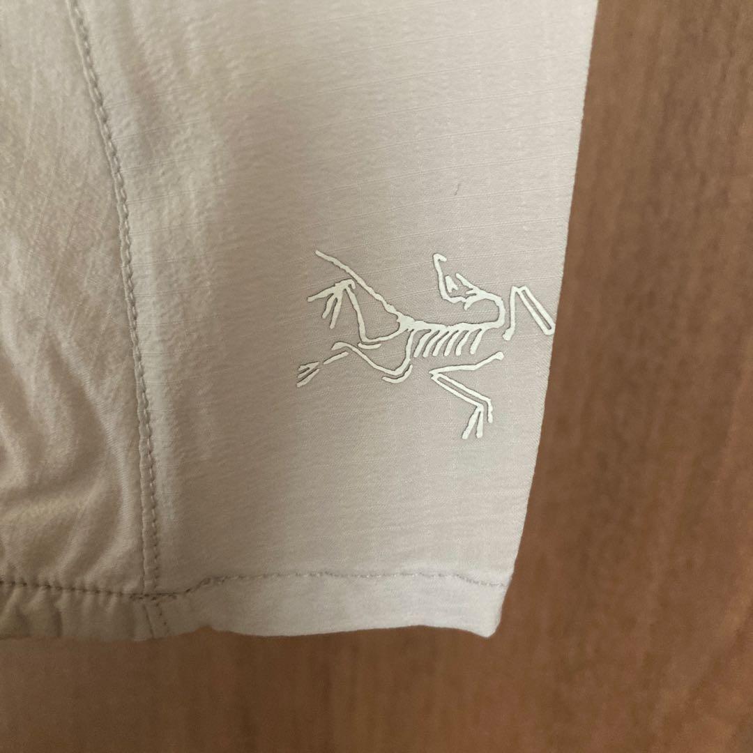 ARC'TERYX 軽量　フーディ