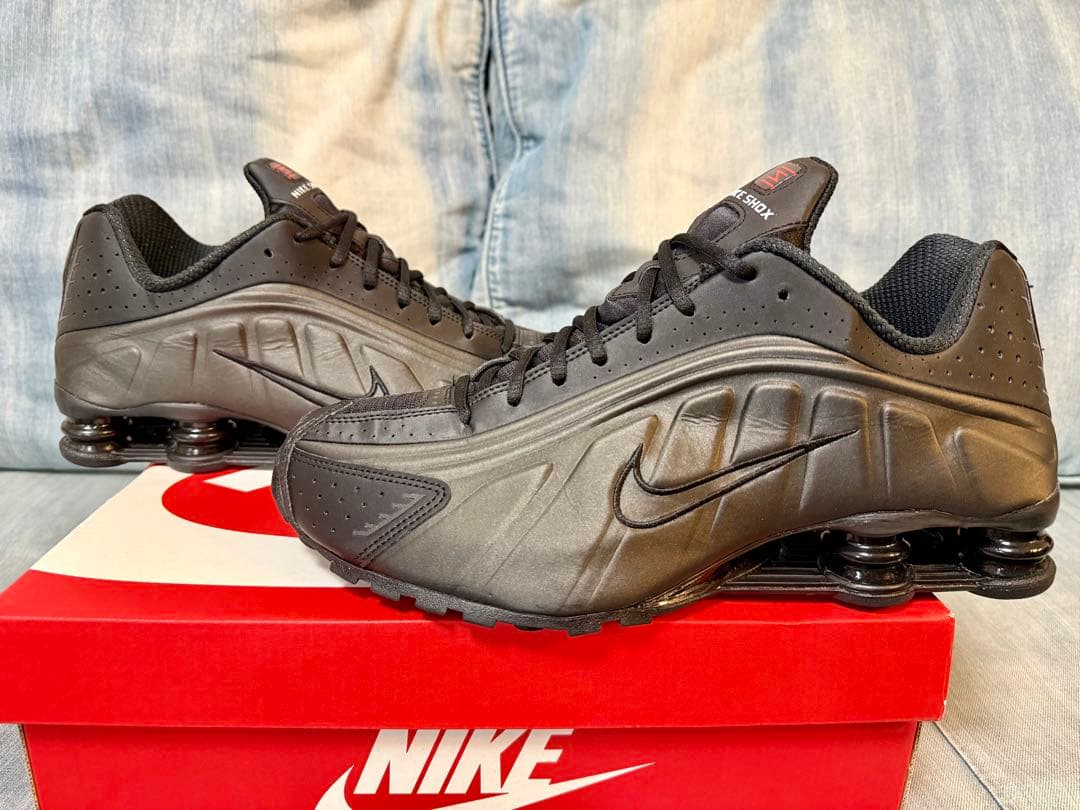 【極美品】Nike Shox R4 \"Black/Bright Crimson\"