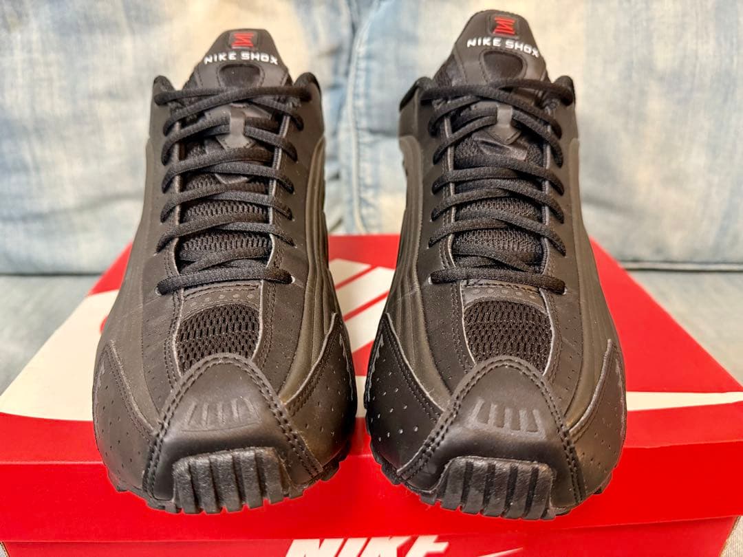 【極美品】Nike Shox R4 \"Black/Bright Crimson\"