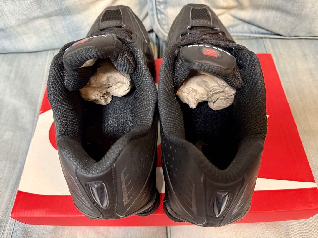 【極美品】Nike Shox R4 \"Black/Bright Crimson\"