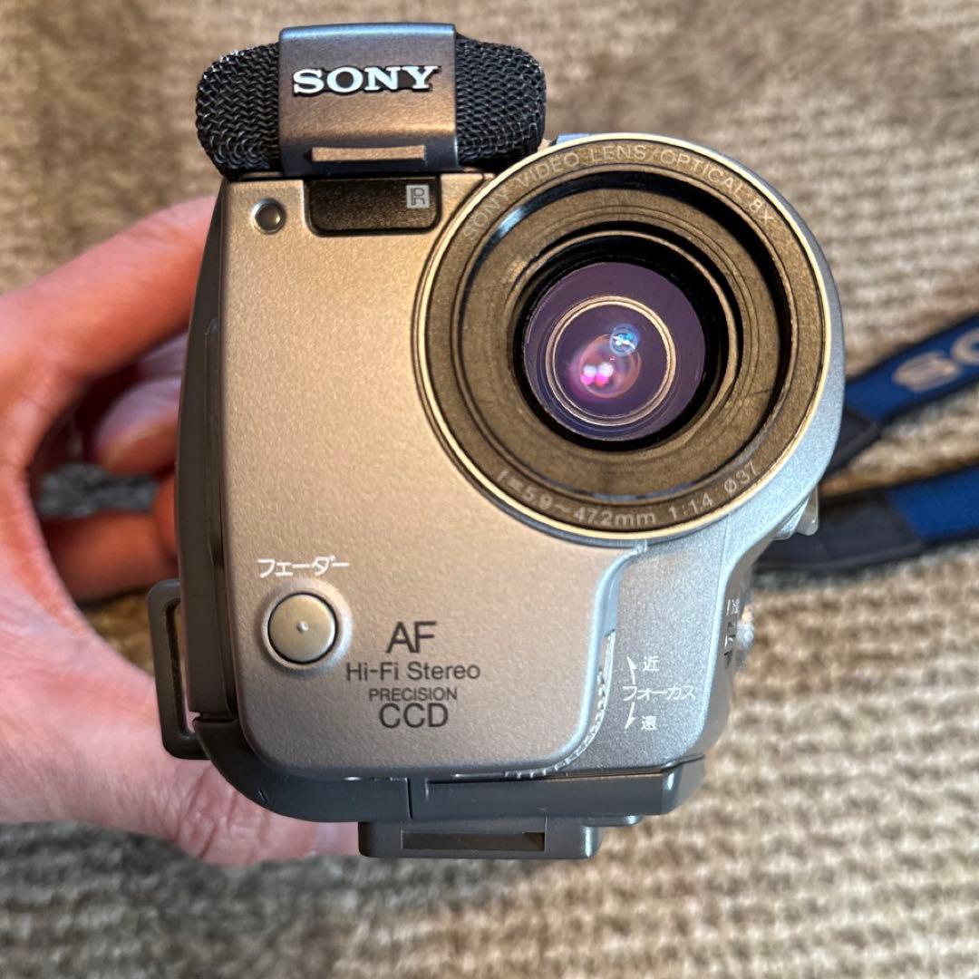 美品・動作良好 VideoHi8ソニーCCD-TR2 高画質8ミリビデオカメラ