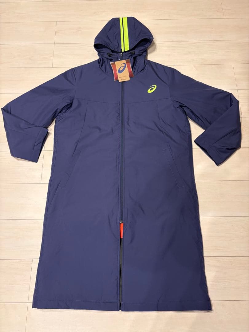 新品タグ付き　アシックス　ASICS 中わたロングコート ベンチコート　Lサイズ
