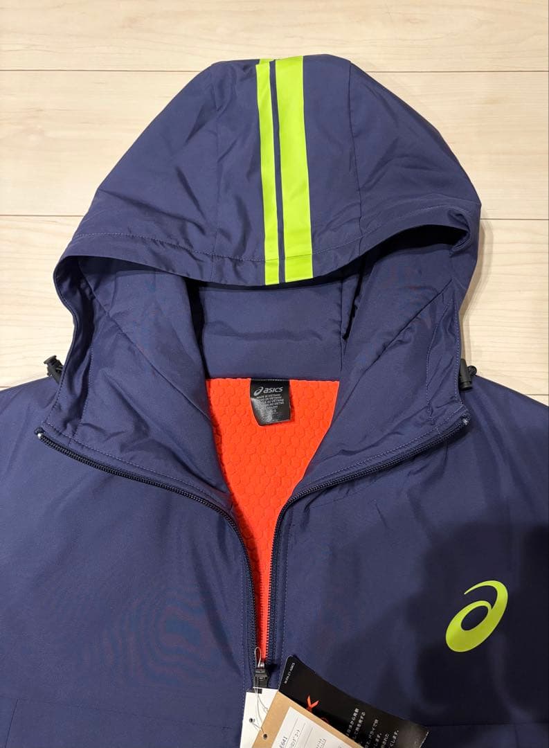 新品タグ付き　アシックス　ASICS 中わたロングコート ベンチコート　Lサイズ