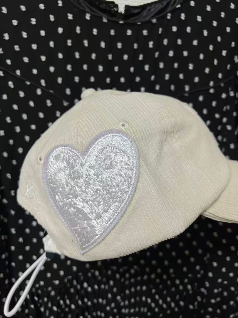 bibiy. ビビィ B. CLUB CAP 白