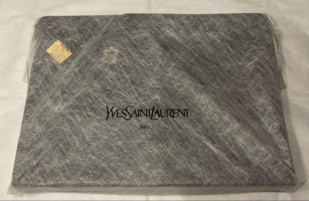 【新品・国内正規品】イヴ・サンローラン ビジネスバッグ