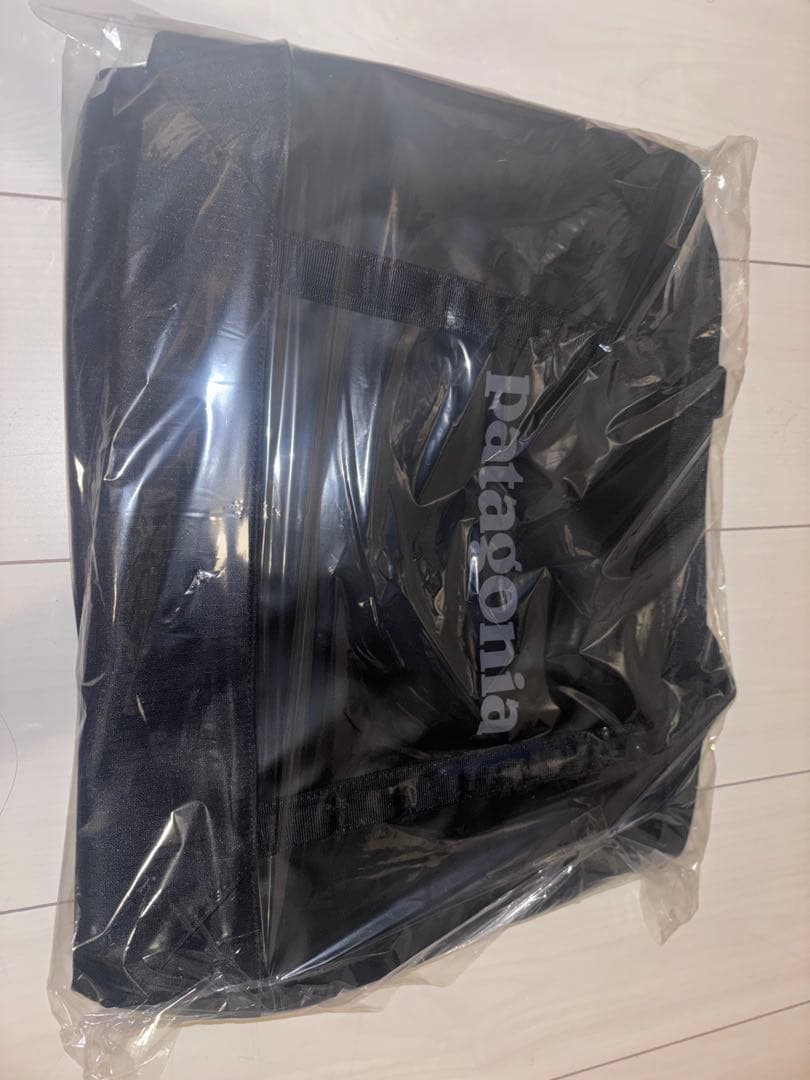 【新品/未使用/未開封】パタゴニア ブラックホール トート25L FA25