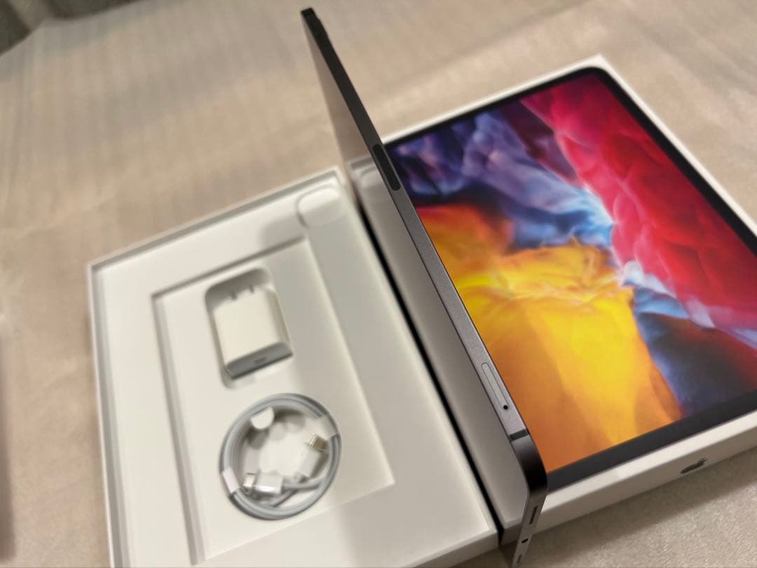 【美品】iPad Pro 11インチ（第2世代）256GB Cellular