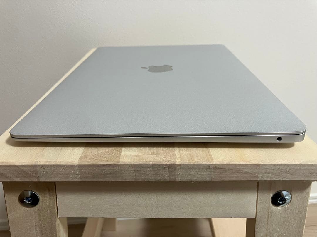 Apple MacBook Air2020年M1モデル 8G 512GB