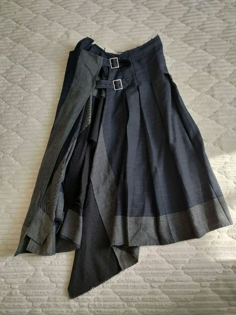 コムデギャルソン ストライプ柄ロングスカート