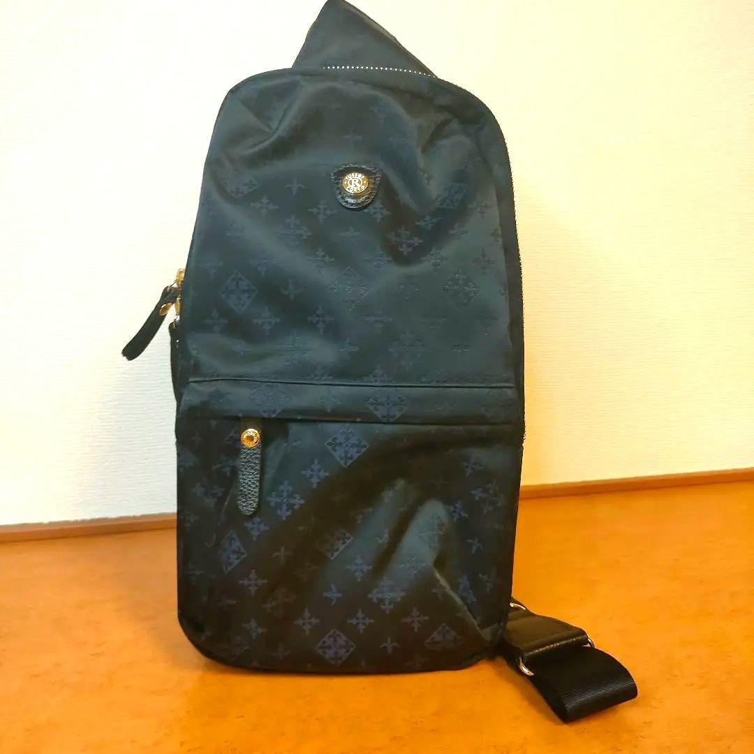 【春のお散歩に】ラシット　ボディバッグ　ラシット russet トラベルシリーズ