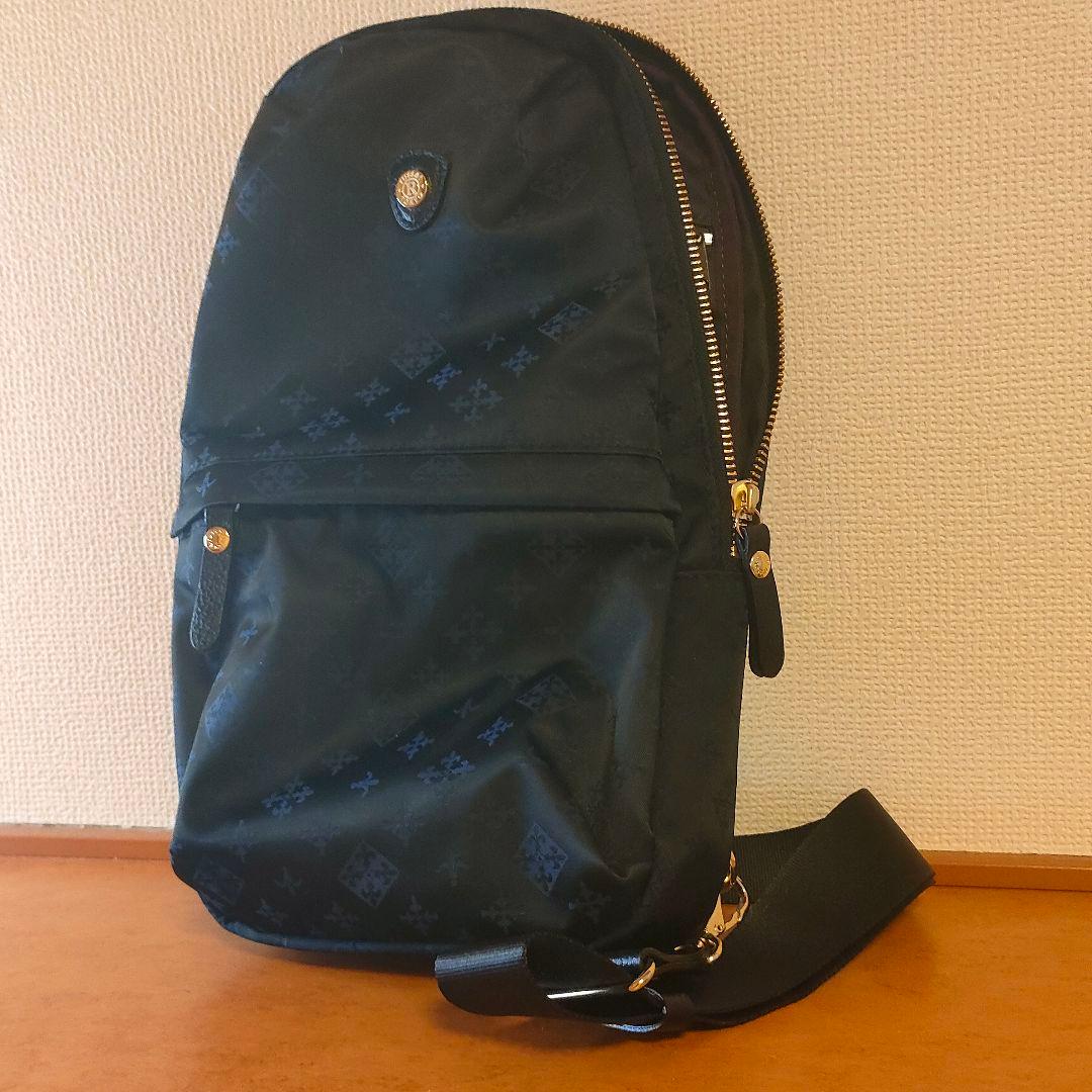 【春のお散歩に】ラシット　ボディバッグ　ラシット russet トラベルシリーズ