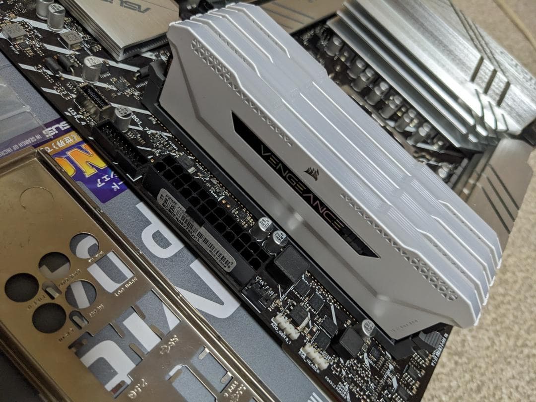 12700k+ASUS PRIME Z690-P D4+メモリ64GB