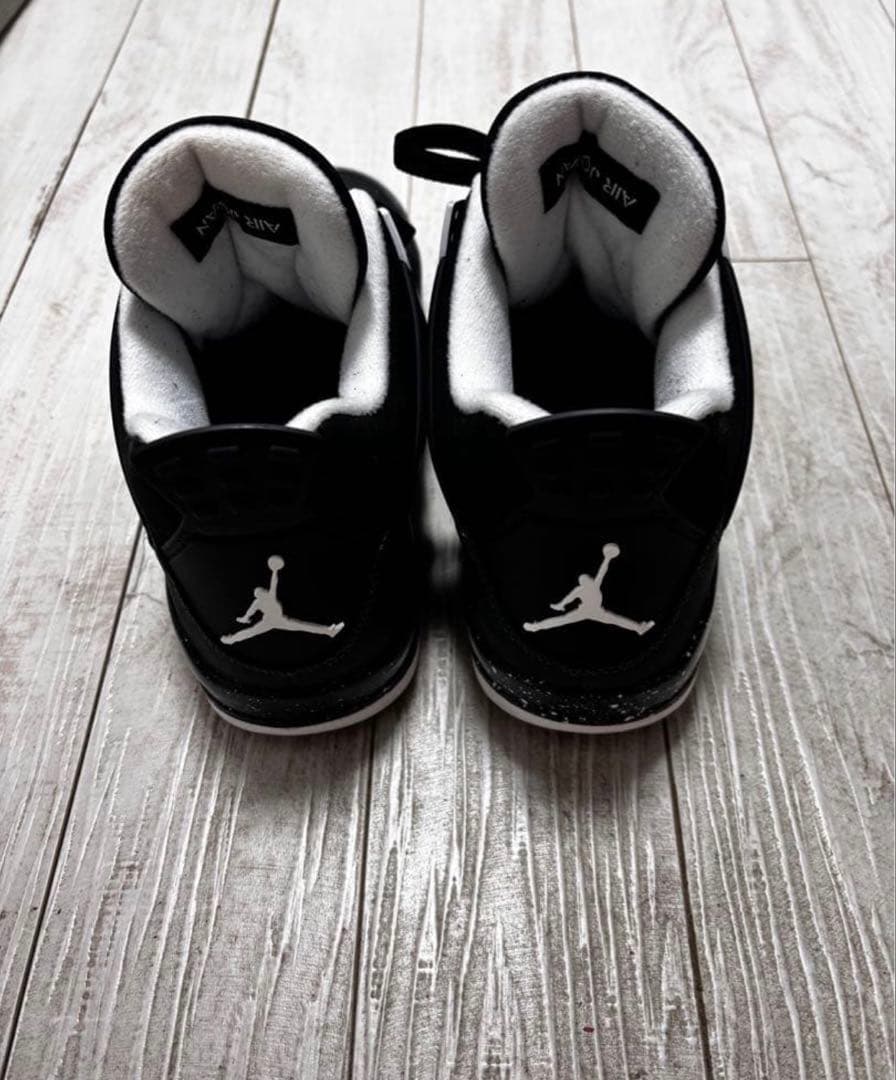 Air Jordan 4 ブラック/グレー