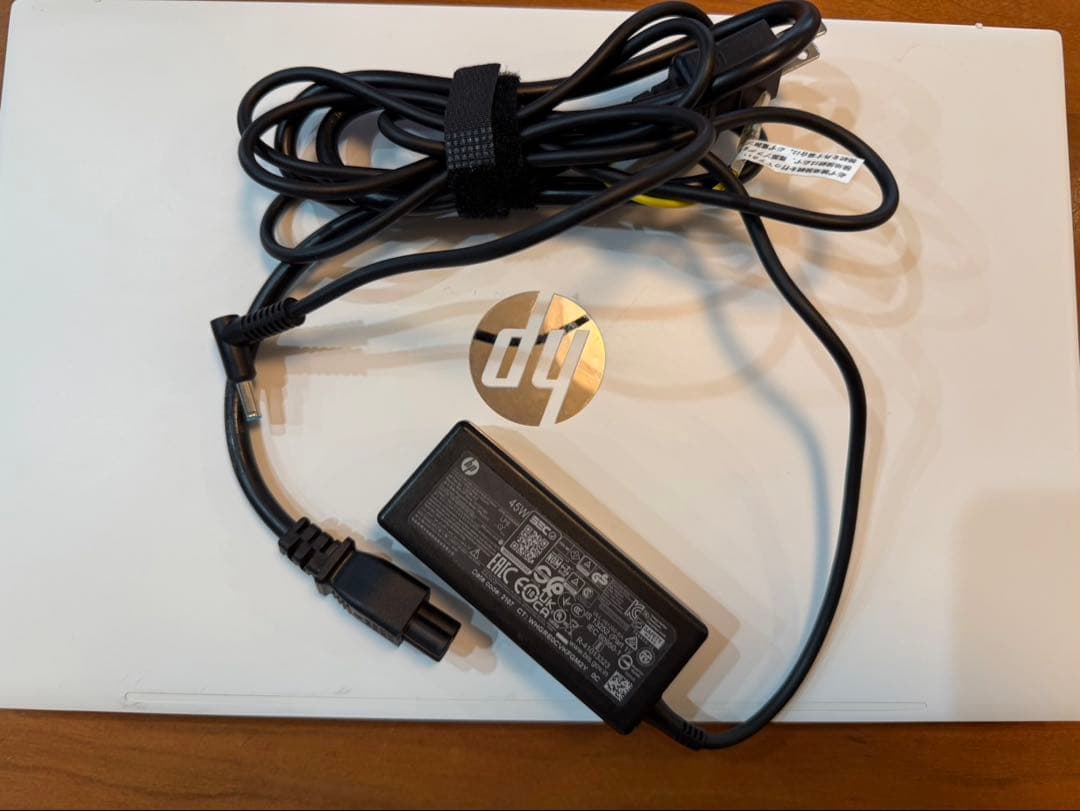 HP Pavilion15-eh1073AU液晶割れ ジャンク外部モニタ動作OK