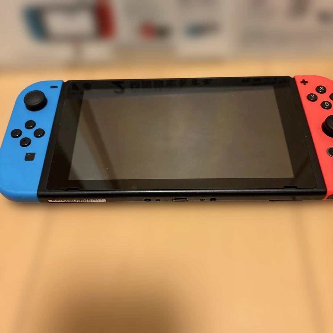Nintendo Switch 本体 赤と青