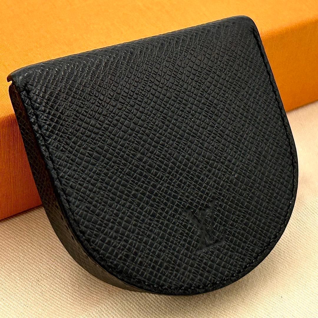 ルイヴィトン タイガ キュベット ケース 小銭入れ メンズ ブラック