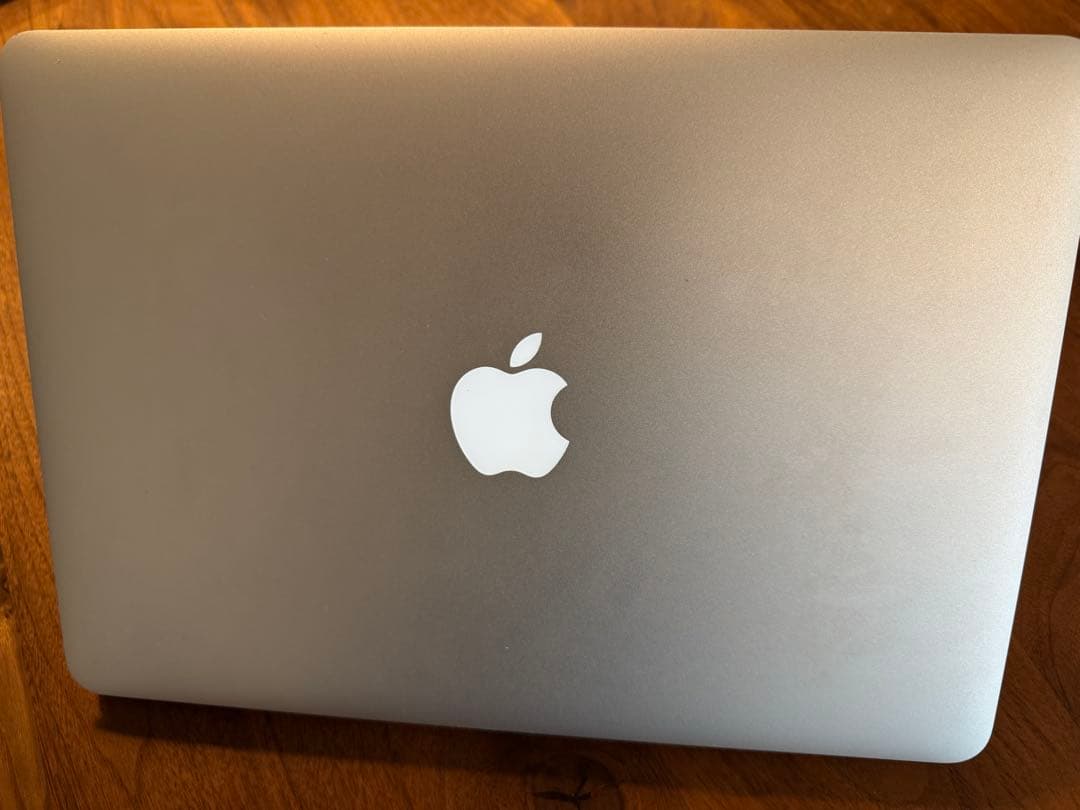 MacBook Air 13インチ i5 256GB 4GB Mid 2013