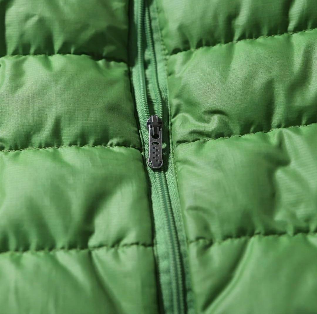 Patagonia 緑色ダウンジャケット
