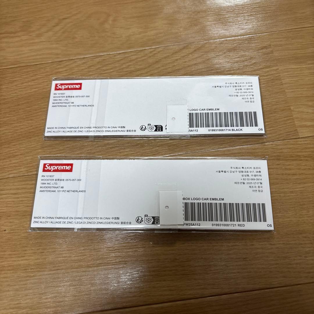 小物 Supreme Box Logo Car Emblem Red & Black