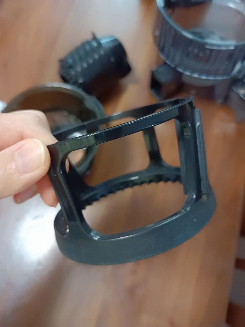 にんじんジュースにも！健康へ！HUROM H70ST コールドプレスジューサー