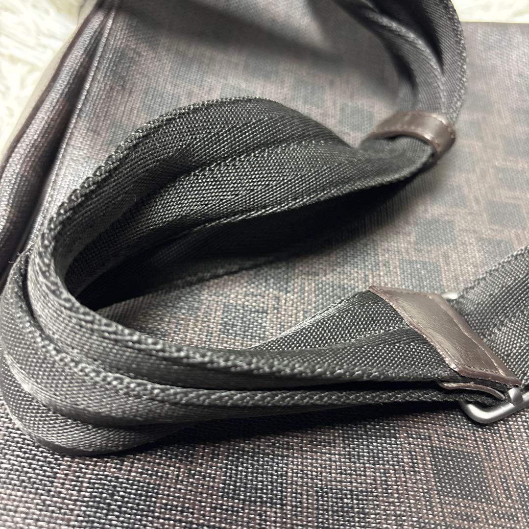 ◎極美品 dunhill ダンヒル ディーエイト メッセンジャーバッグ PVC