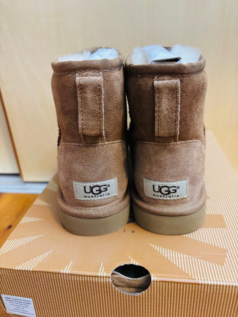 UGG クラシックミニ　ブーツ　 Chestnut W7