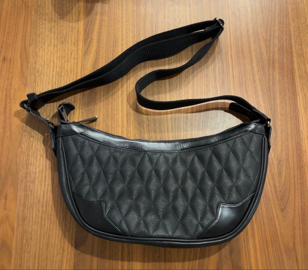 DAYSART 本革弓張月 ショルダーバッグ キルティング ボディバッグ