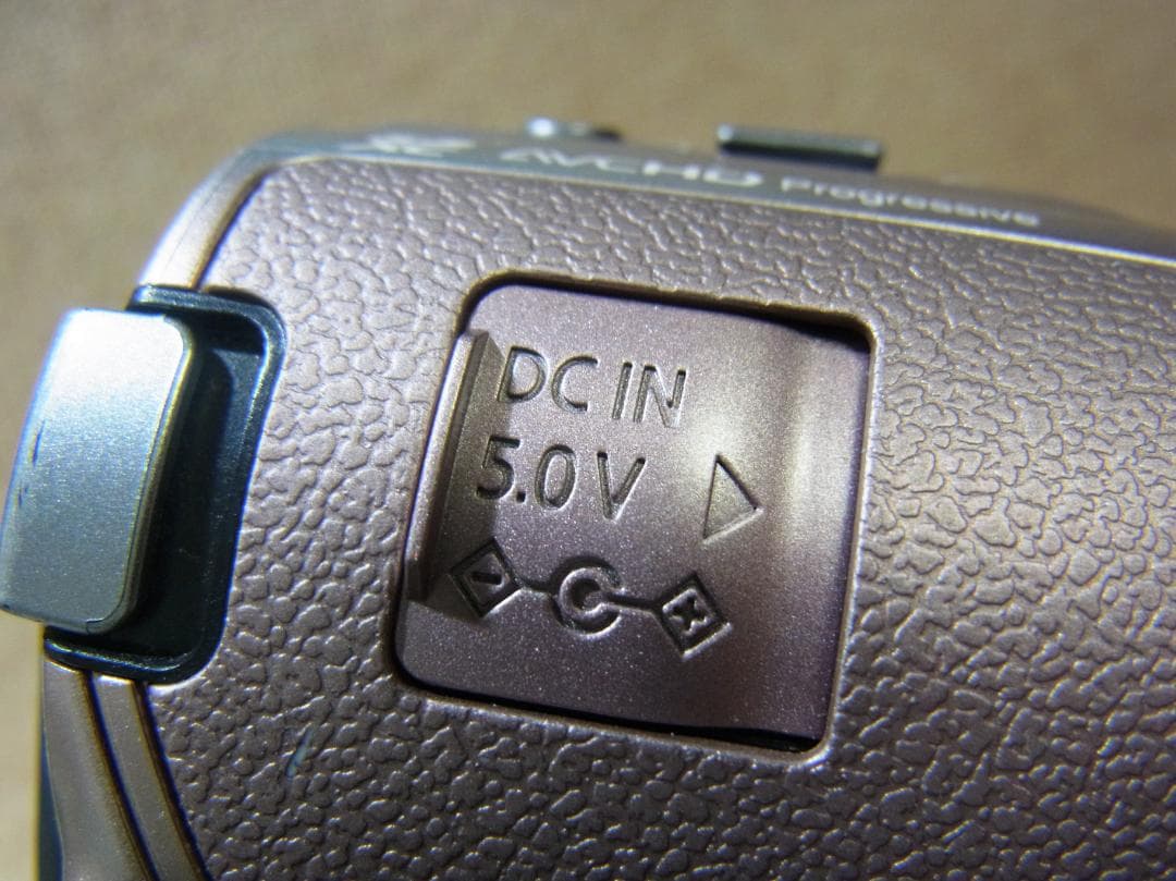 Panasonic HC-V550M パナソニック製ビデオカメラ 動作OK