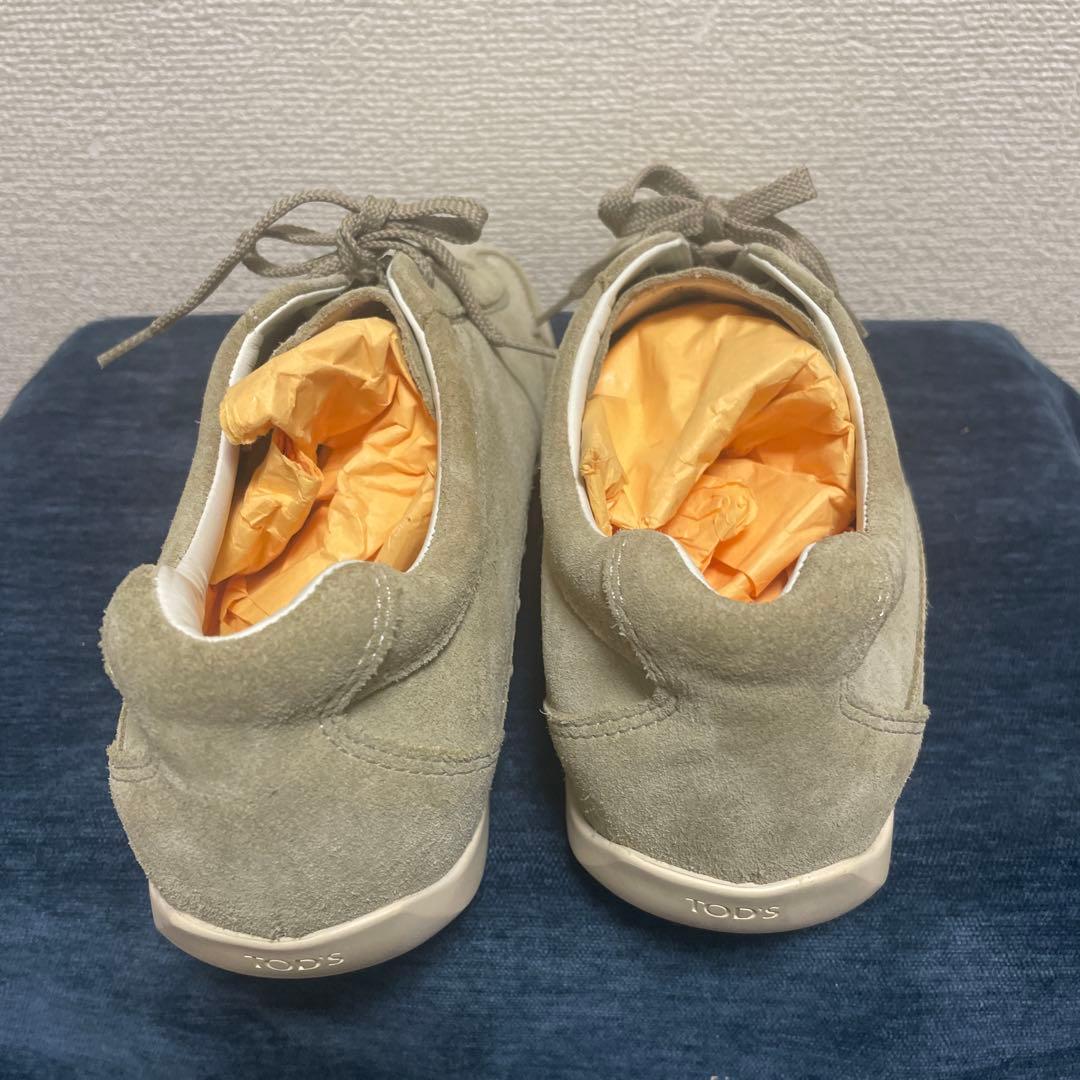 TODS スウェードスニーカー