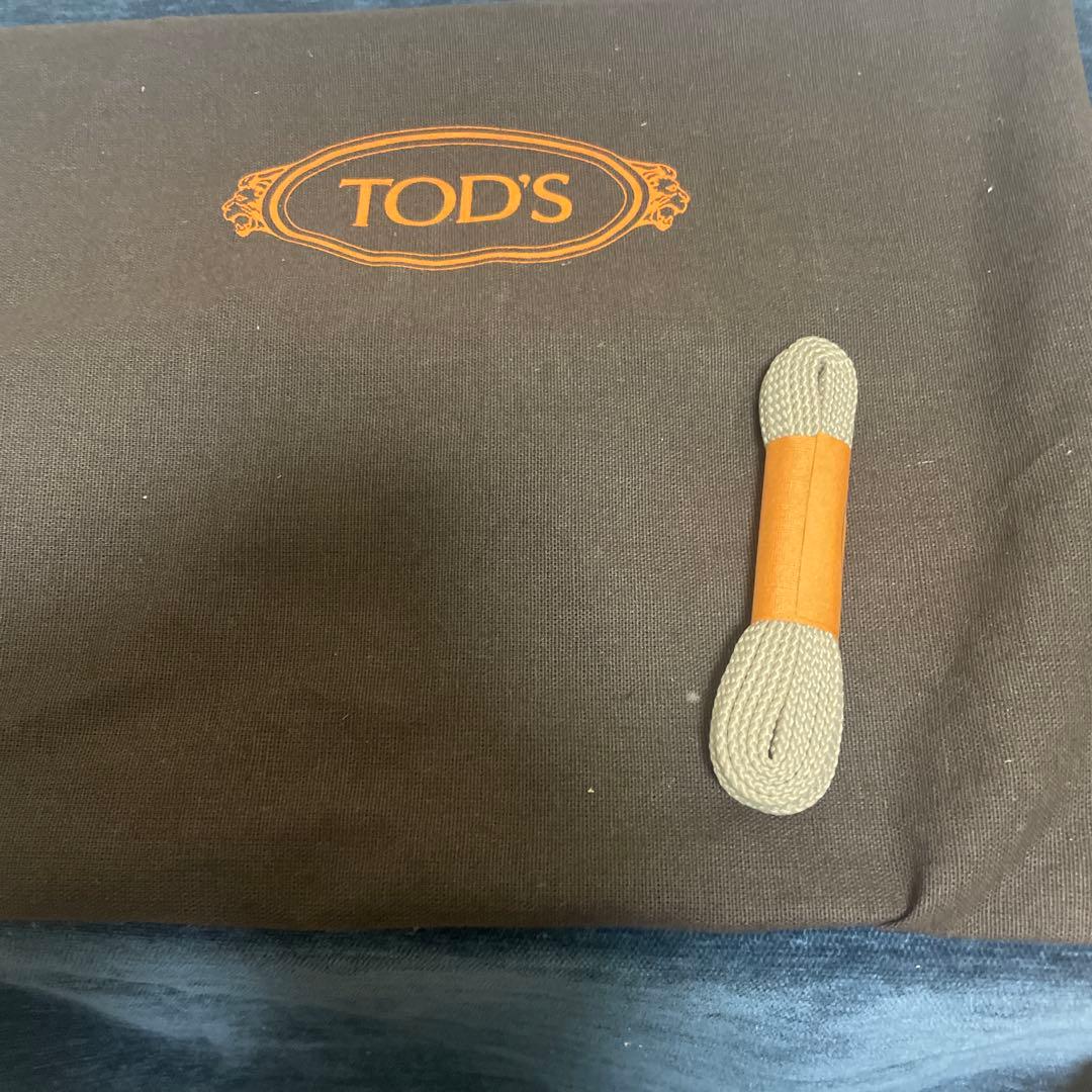 TODS スウェードスニーカー