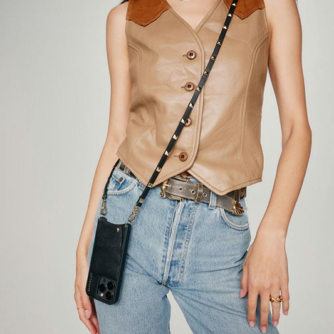 BANDOLIER バンドリヤー iPhone 15Pro ケース＆ストラップ