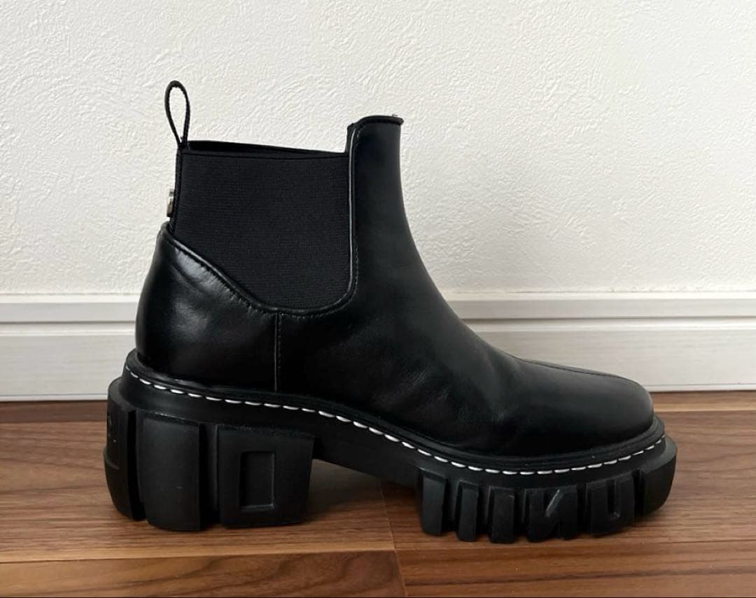 UN3D. 　アンスリード　SOLE SHORT BOOTS 36 ブラック